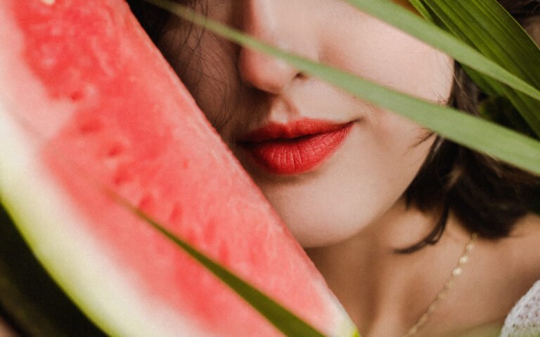 Elevate Your Summer Wardrobe with the Perfect Accessories